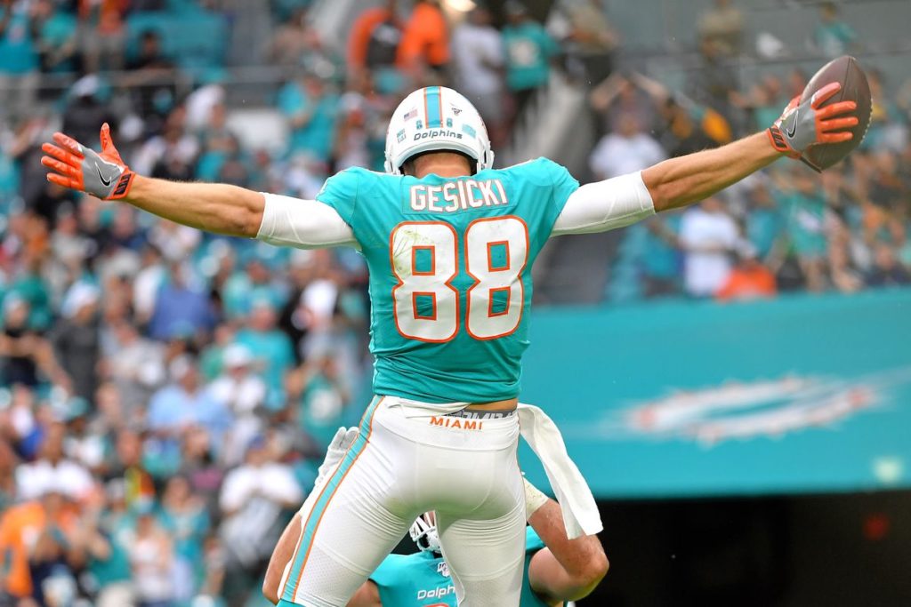 #TomBomb: Miami Dolphins