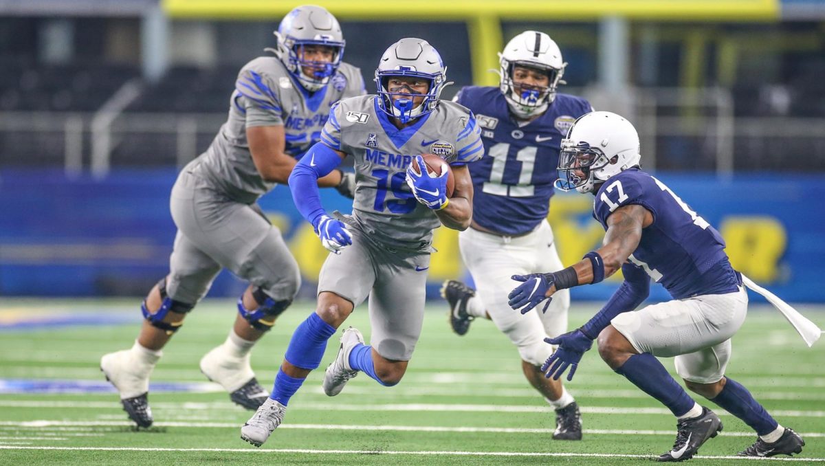 Kenneth Gainwell scores his first-career rushing TD vs. Falcons