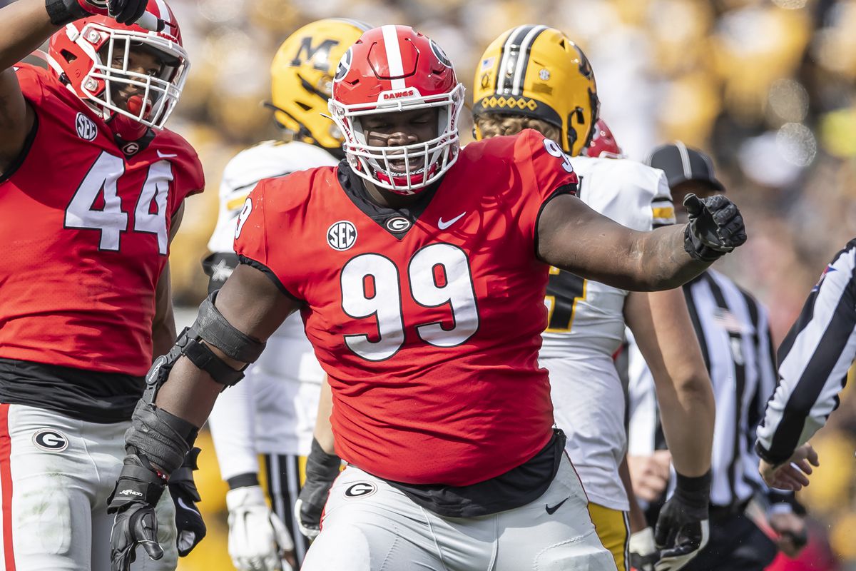 Eagles select DT Jordan Davis from Georgia